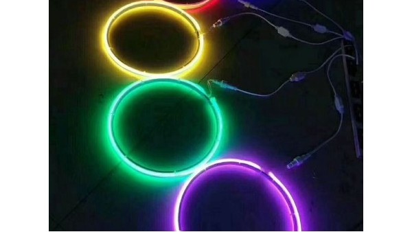 選擇這家跑馬燈帶控制器廠可享受一對一服務(wù)