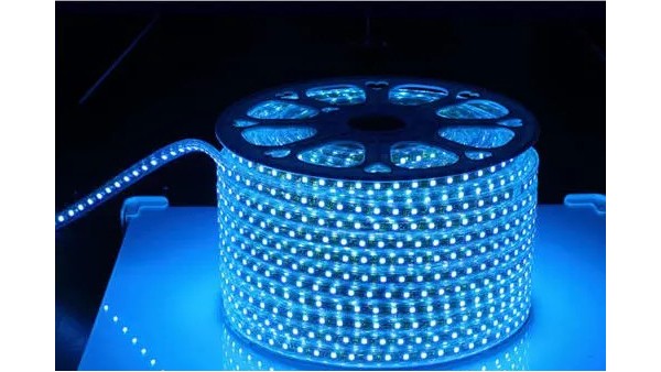 這樣的流水燈帶控制器廠才可以管控好質(zhì)量